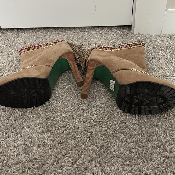 Donald J. Pliner Womens Fringe Mocassin Booties - Size 9.5 - Never Worn - Picture 4 of 4